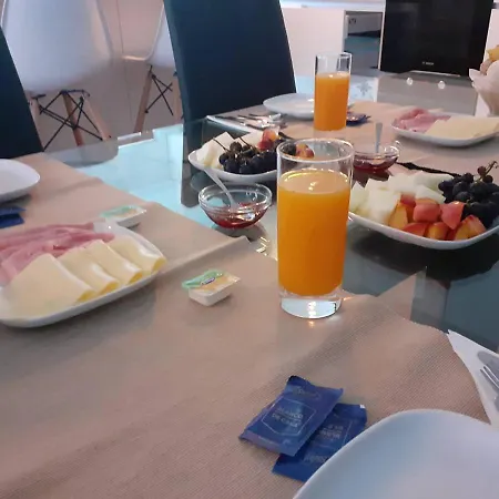 Vila Tavares Guest Houses 2 *