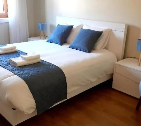 Tavares Guest Houses 2 *
